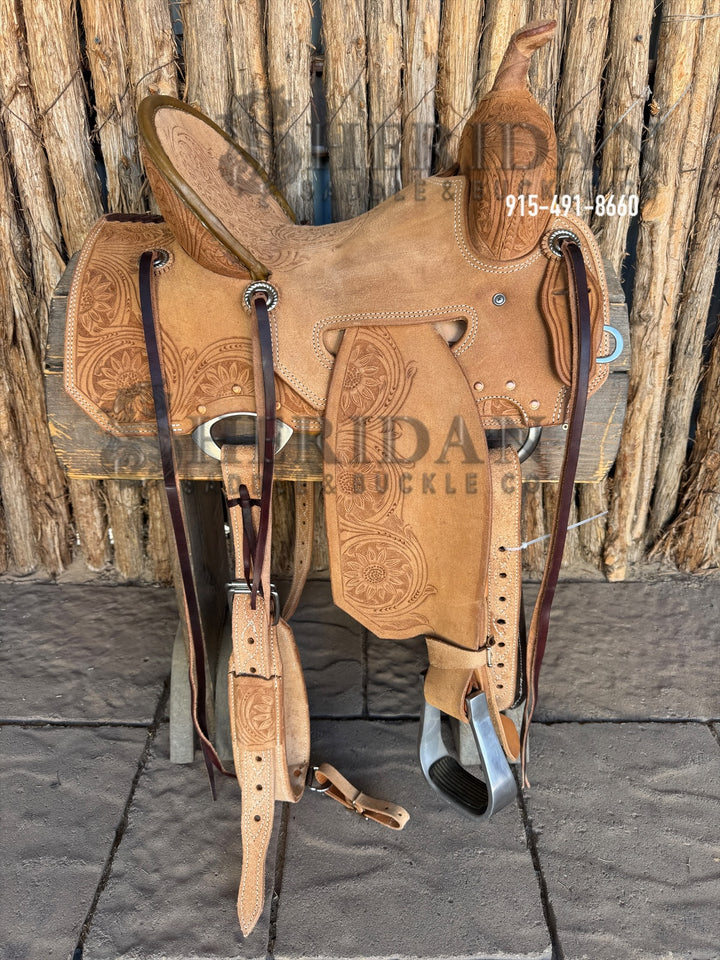 $940- 15.5" Sheridan Barrel Racing Saddle Strip Down