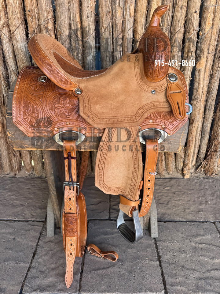 $900- 15.5" Sheridan Barrel Racing Saddle