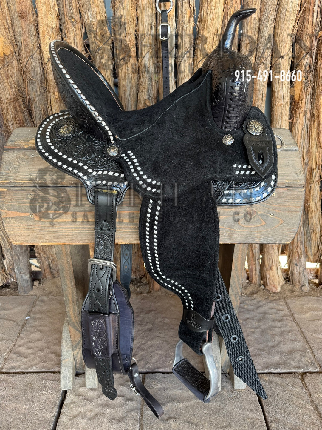 $1,475 - 13.5" Sheridan AirLite Barrel Racing Saddle 20lbs Spinal Relief
