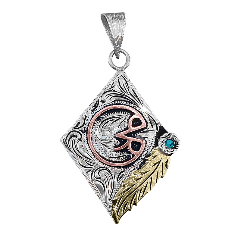 Diamond-Pendant-with-feather