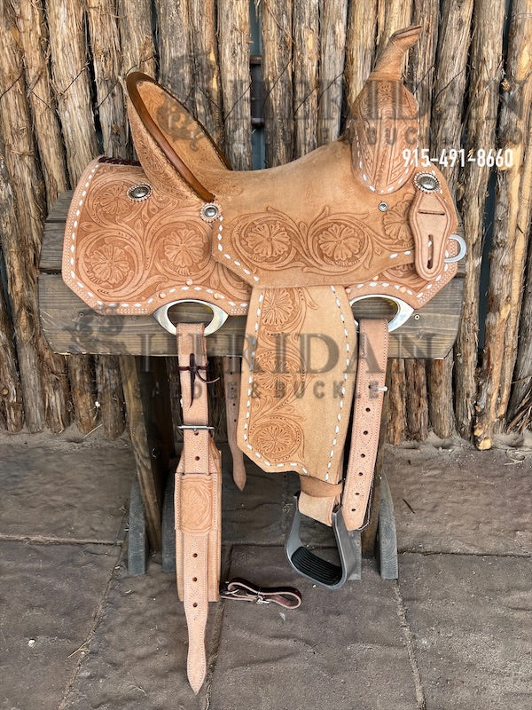 Sheridan Barrel Racing Saddle Tooling on Roughout White Buckstitch